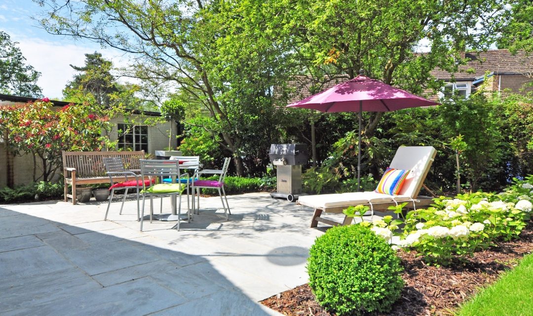 Inexpensive Ways to Make Your Backyard Look Great & Well-Manicured